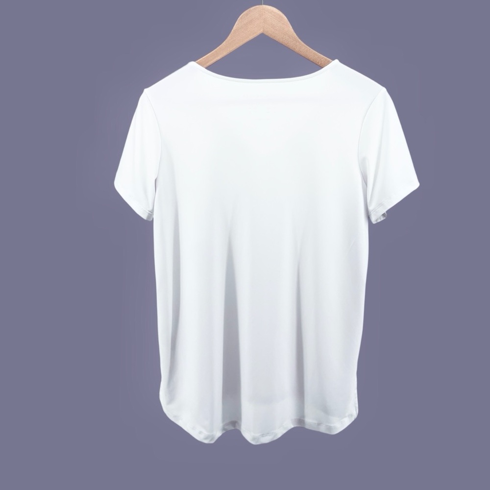 Susan Graver Modern Essentials Liquid Knit Top Sz MP White V Neck Short Sleeve - Picture 3 of 14